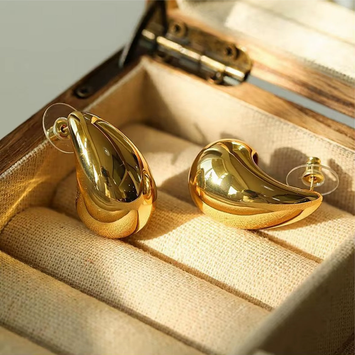 ARETES GOTAS GRANDES